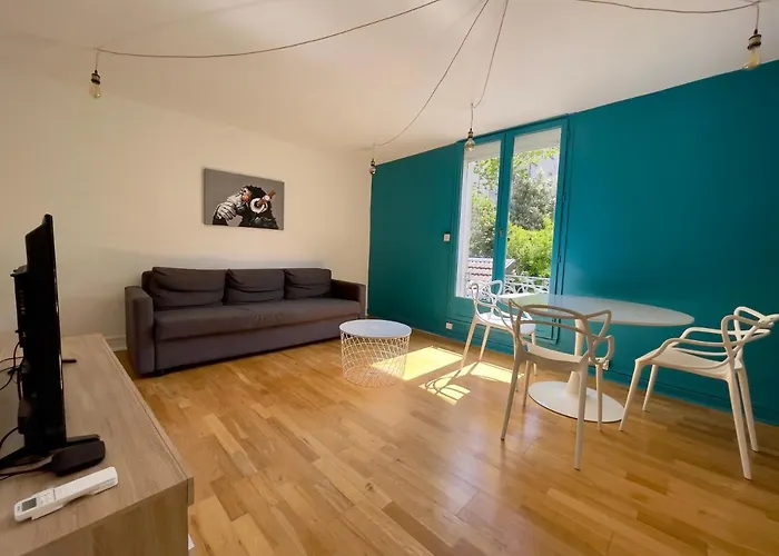 Laura Cosy T2 *clim* Proche Gare Grenoble